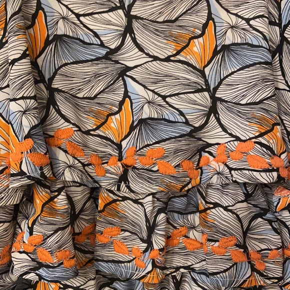 Romper - Picture 2 of 4